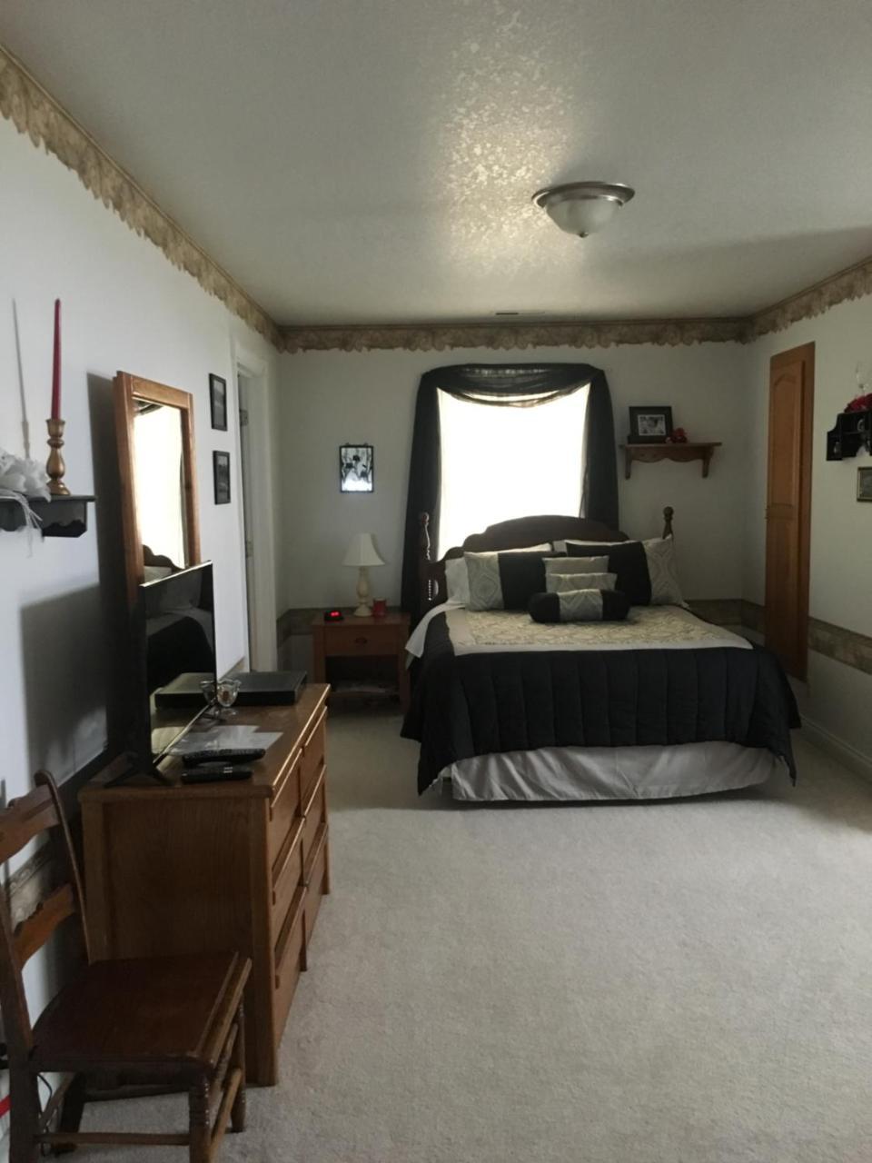 Green Gables Bed & Breakfast Odon Buitenkant foto