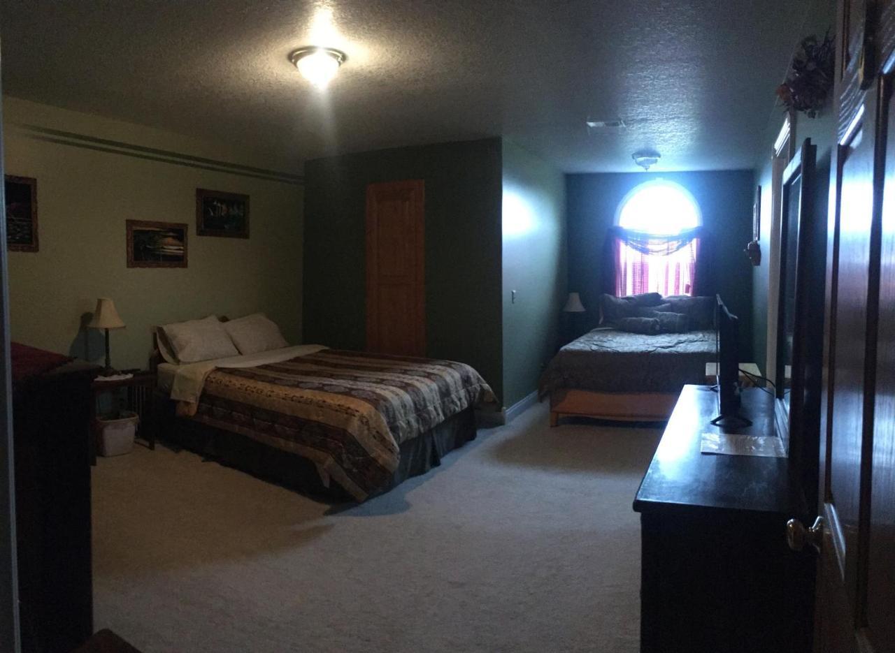 Green Gables Bed & Breakfast Odon Buitenkant foto